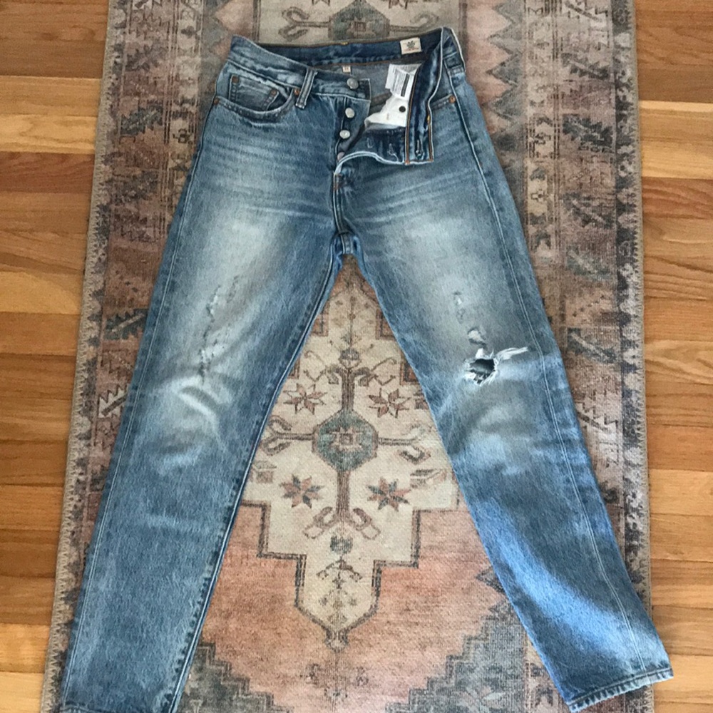 Levi’s Wedgie Fit Jeans